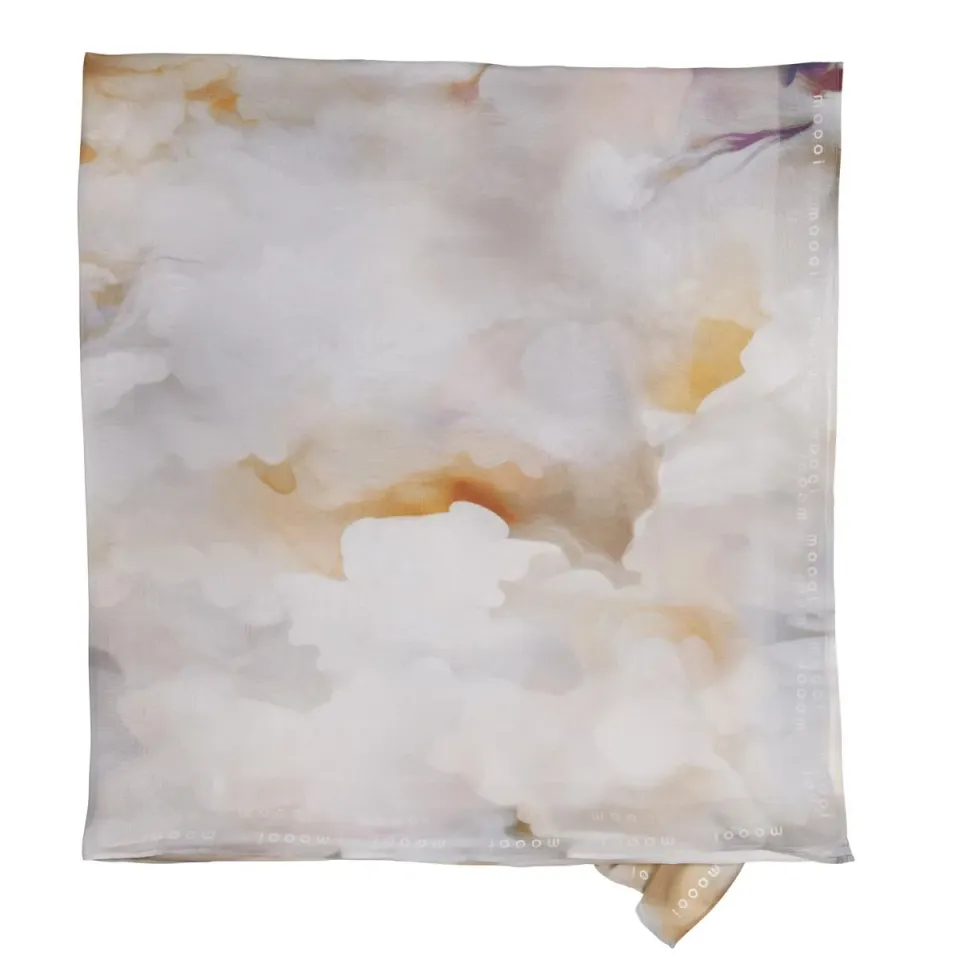 Moooi Silk Bombis sengepledd 132x285 pearl viskose