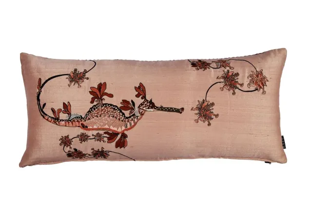Moooi Blooming Seadragon pyntepute korallrød 40x90 cm