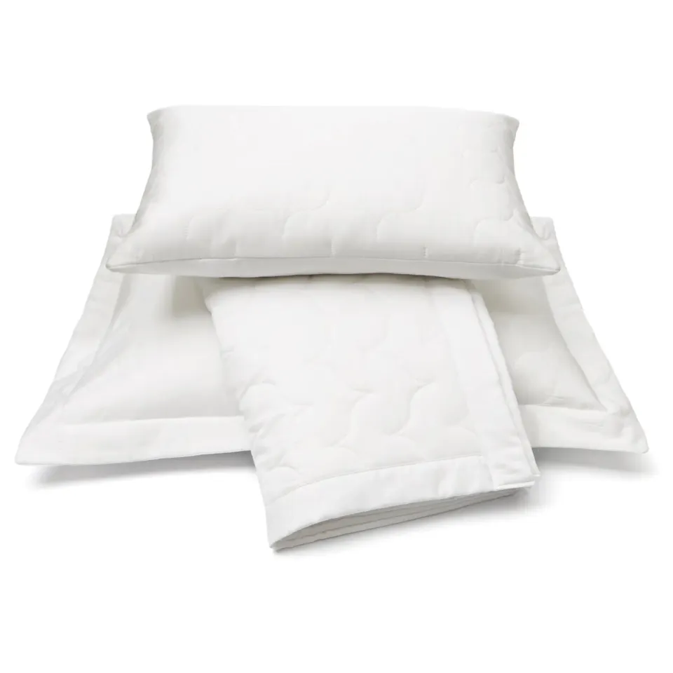 Vandyck Satin sengeteppe hvitt 180x260 sateng